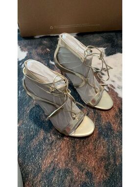 86B Nine West strappy heel